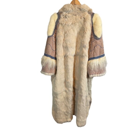 Vtg. Vera Pelliccia Rabbit Fur Suede Boho Poncho Artistic Embroidery RARE - Picture 3 of 16